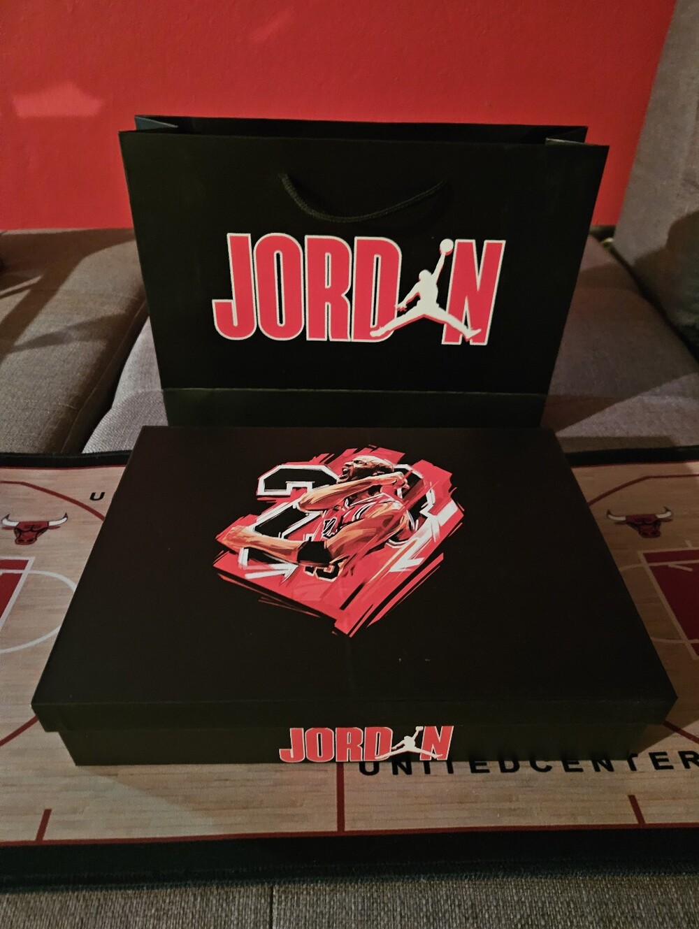 Jordan Gift Bag & Box Set with 12 pairs of mini sneakers keychain included.